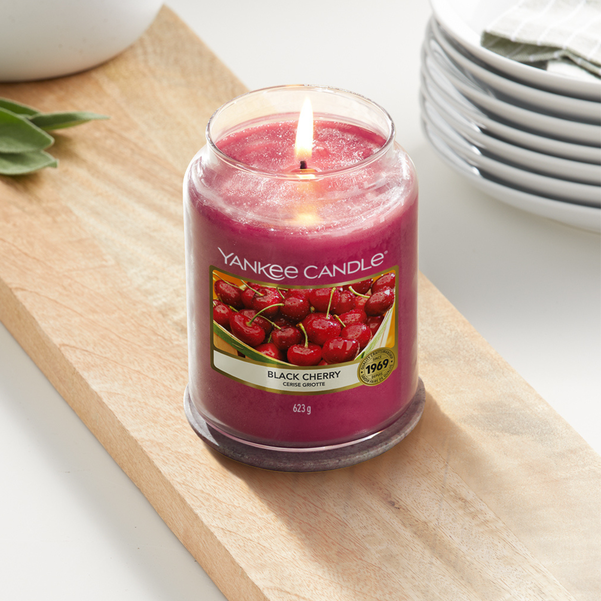 Yankee Candle Black Cherry Large Jar Candle. A fruity fragrance that absolutely captures the delicious richness, of ripe black cherries.